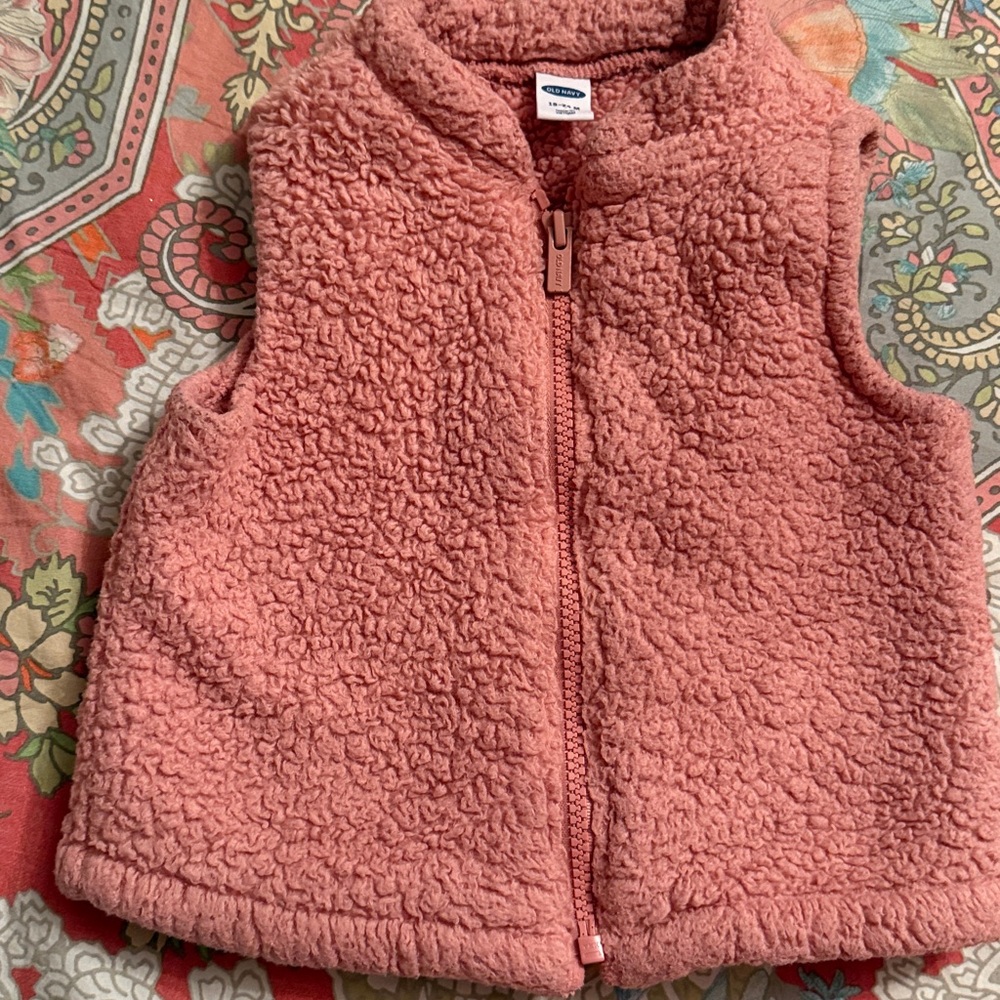 Gap Cream Knit Cable Knit Hoodie & Fleece Pink Vest 18-24mo - Picture 5 of 7